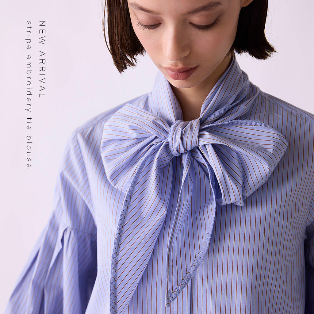 【NEW ARRIVALS】stripe embroidery tie blouse