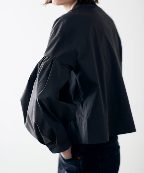 【SOI-MeME】code embroidery pearl blouse