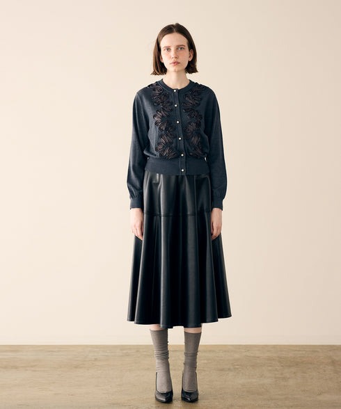 【再入荷】code embroidery cardigan