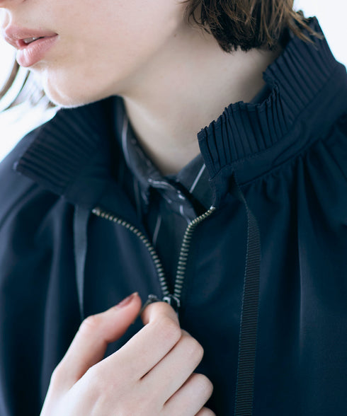 pleats twill blouson