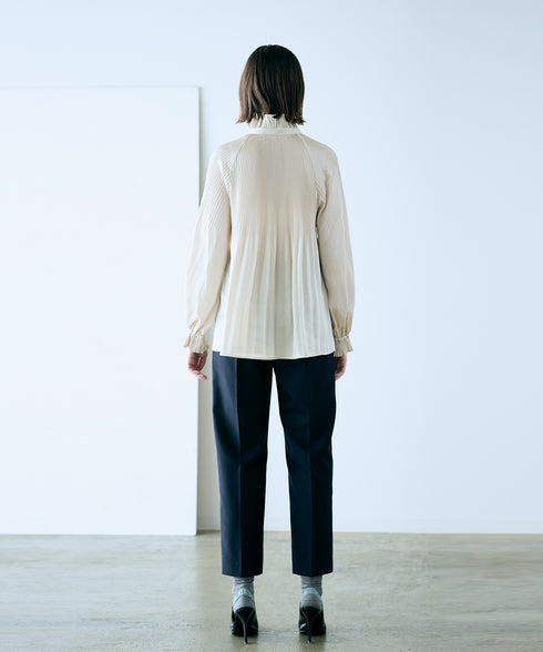 accordion pleats blouse