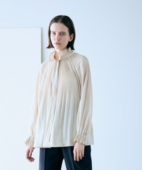 accordion pleats blouse