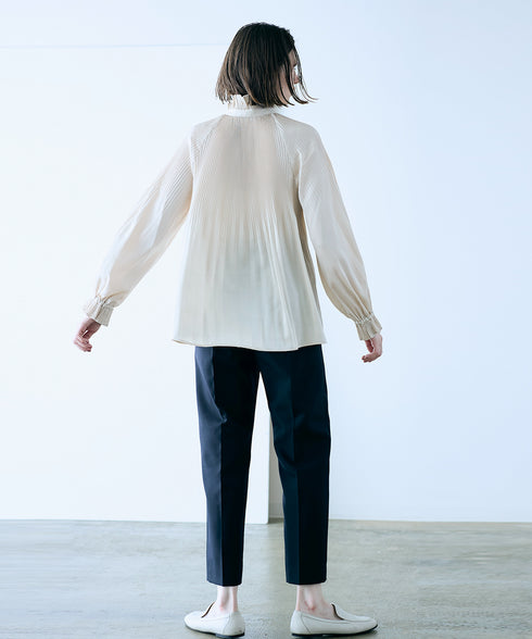 accordion pleats blouse