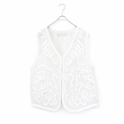 【SOI-MeME】code embroidery diamond tuck vest