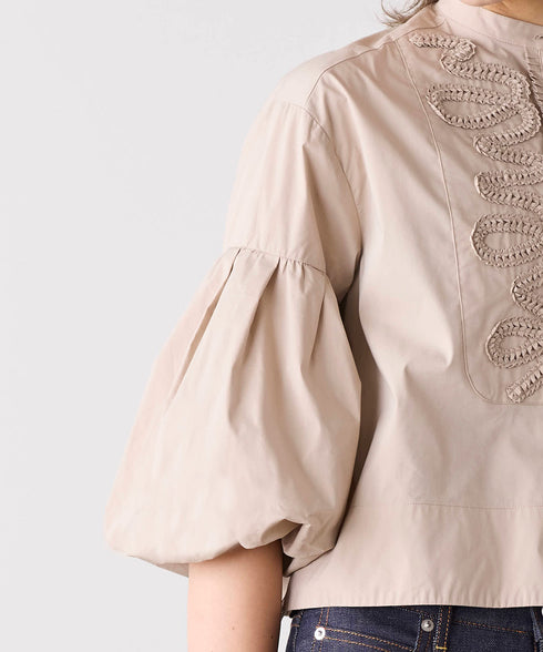 【SOI-MeME】diamond tuck embroidery blouse