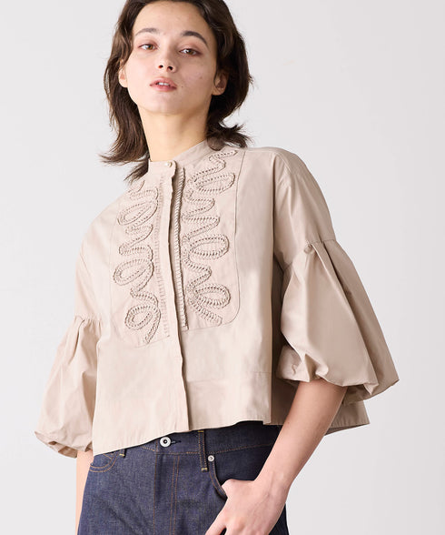 【SOI-MeME】diamond tuck embroidery blouse