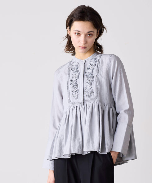 【SOI-MeME】code embroidery diamond tuck blouse