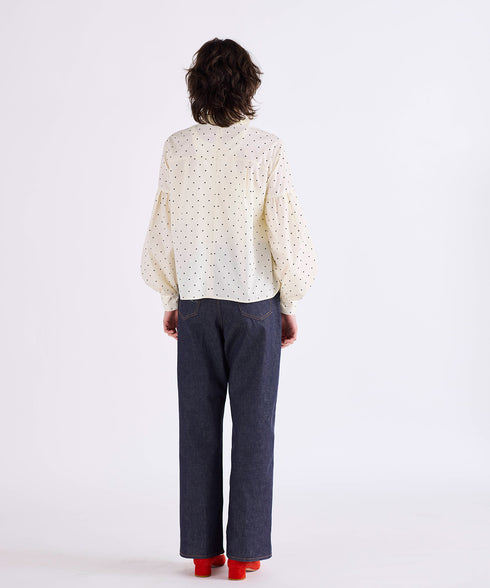 tuck frill volume sleeve blouse