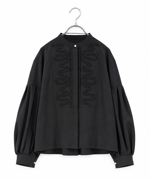 10/16発売予定【SOI-MeME】diamond tuck embroidery modern blouse