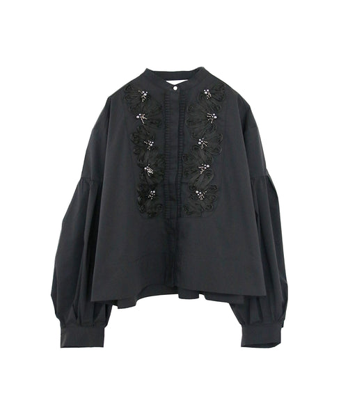 【SOI-MeME】code embroidery pearl blouse