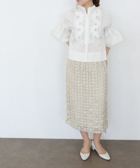 【SOI-MeME】code embroidery pearl blouse