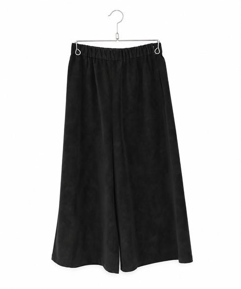 eco-suede half pants