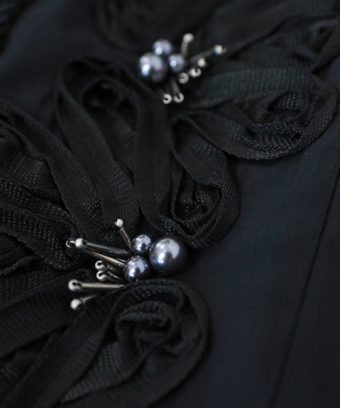 【SOI-MeME】code embroidery pearl blouse