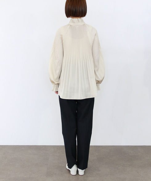 accordion pleats blouse