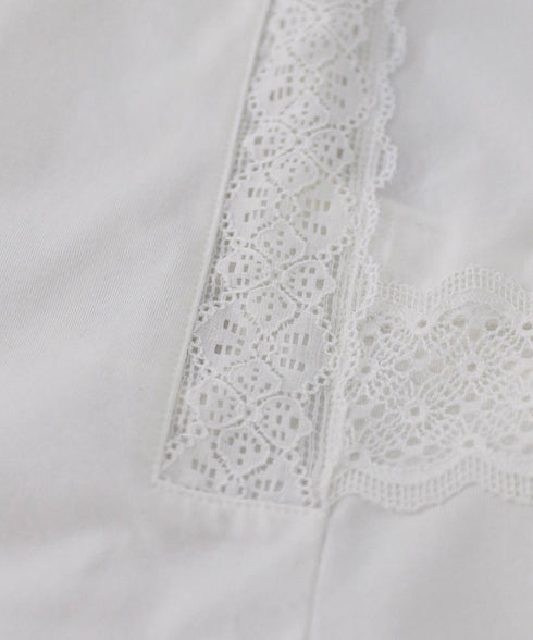 laced handkerchief sleeve cut-sew