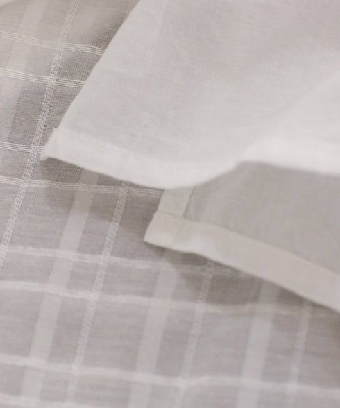 sheer check 2way gathered blouse