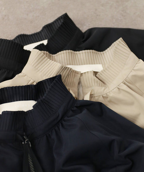 pleats twill blouson