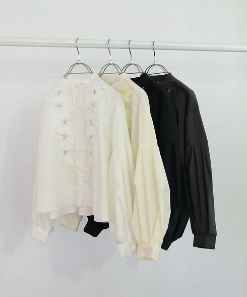 【SOI-MeME】code embroidery pearl blouse