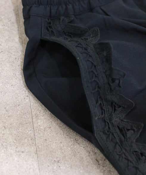 batten lace line pants