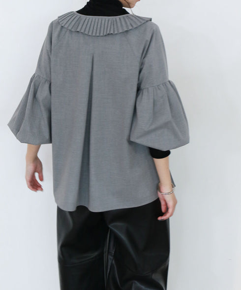 pleats jabot blouse