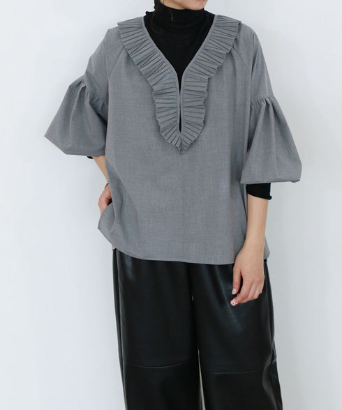 pleats jabot blouse