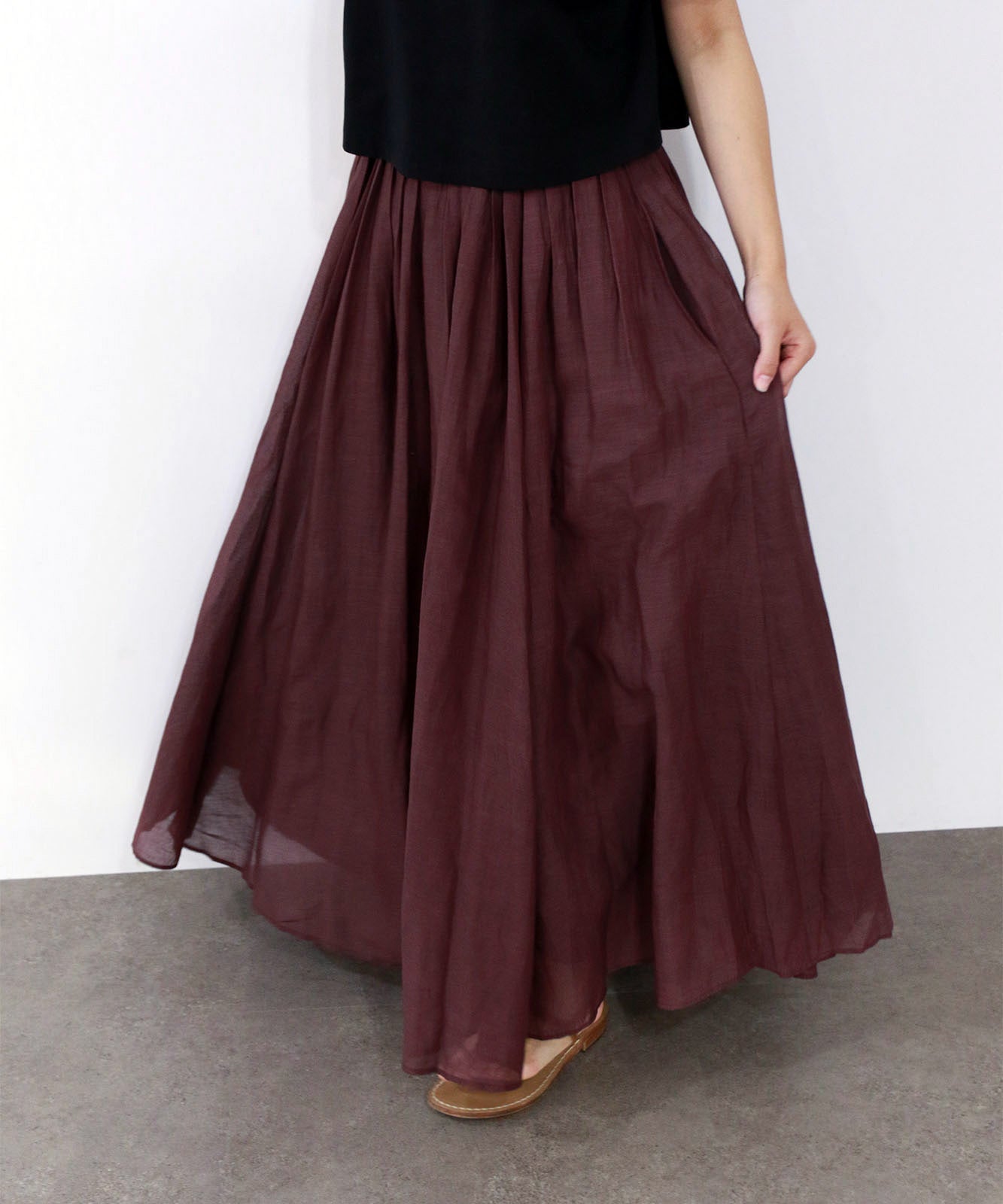 再入荷】tuck technique sheer cotton skirt – MARILYN MOON